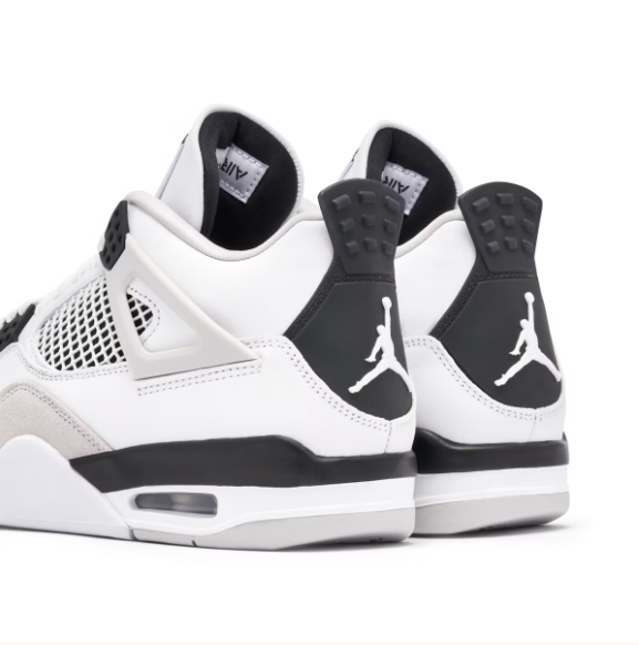 Air Jordan 4 Retro ''Military Black''